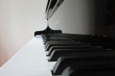 피아노 단기대여가능합니다.